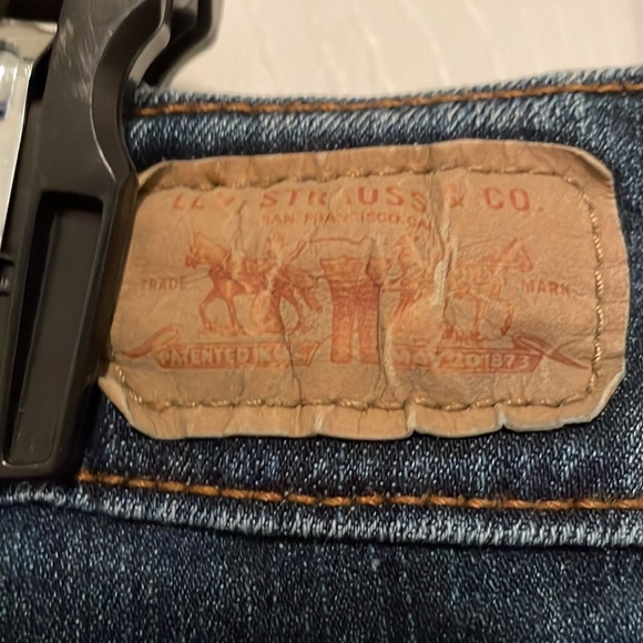 Women’s 526 Levi jeans 8S Slender bootcut. Doubler button closure button pockets - Picture 8 of 10